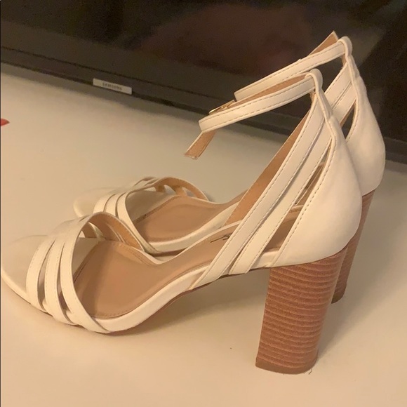 Lulus White Heels - Picture 1 of 3